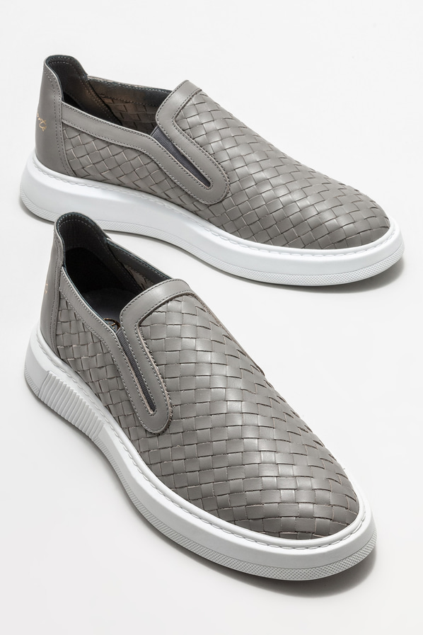 Gri deri erkek günlük ayakkabı, günlük kullanım için - Elle Shoes
