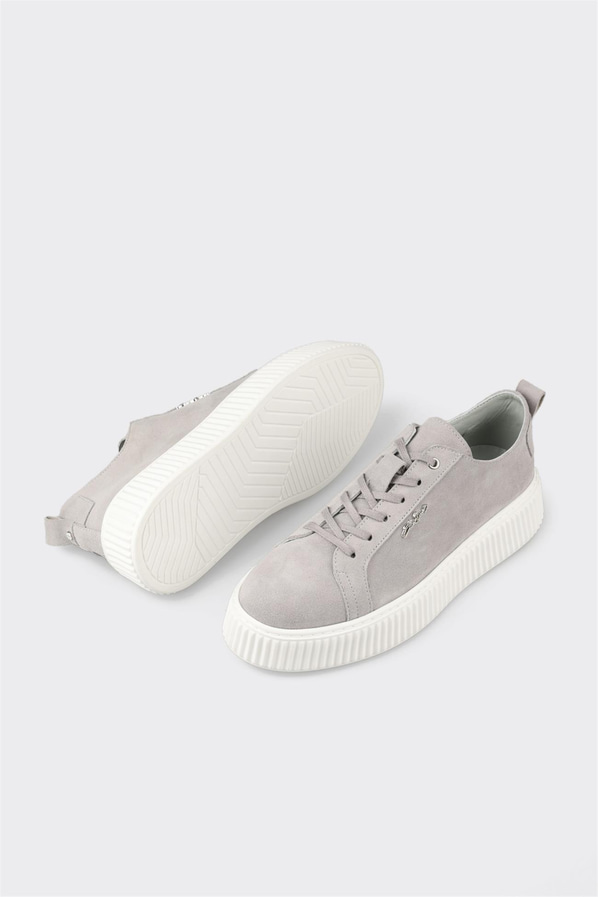 Gri deri ve süet erkek spor ayakkabı, rahat kullanım için - Elle Shoes