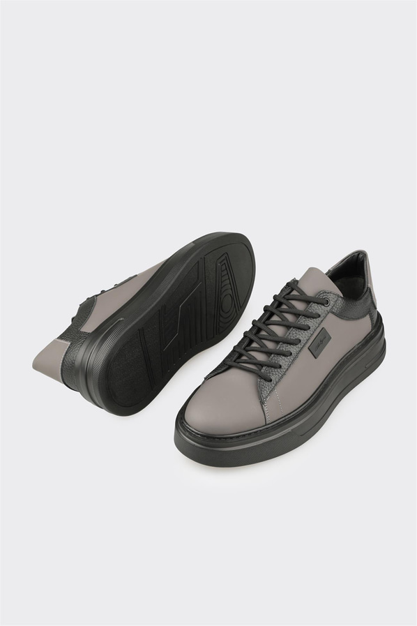 Gri deri erkek spor ayakkabı, ofis stili için - Elle Shoes
