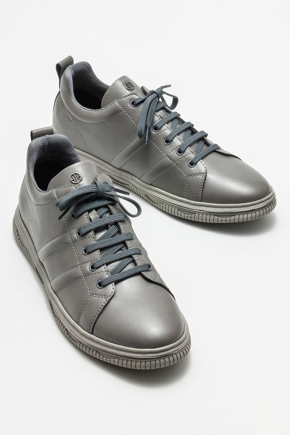 Gri erkek günlük ayakkabı, günlük kullanım için - Elle Shoes