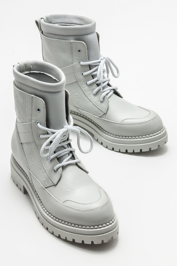 Gri düz kadın bot, günlük kullanım için - Elle Shoes