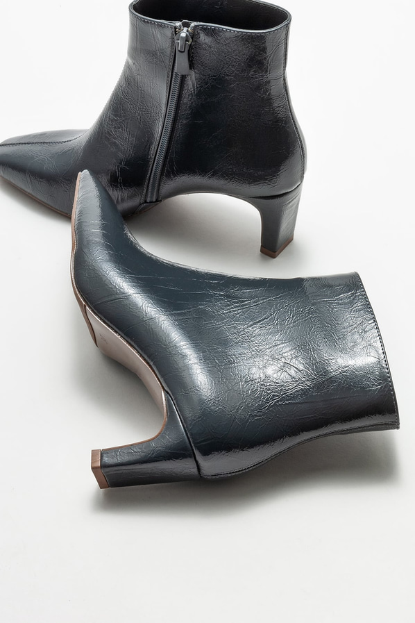 Gri topuklu kadın bot - Elle Shoes