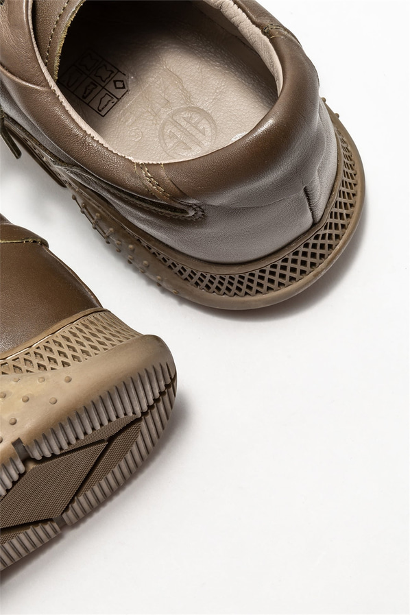 Haki deri erkek günlük ayakkabı, günlük kullanım için - Elle Shoes