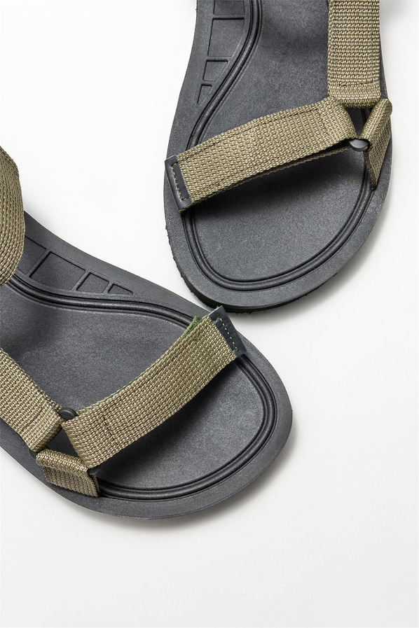 Haki erkek sandalet, günlük kullanım için - Elle Shoes