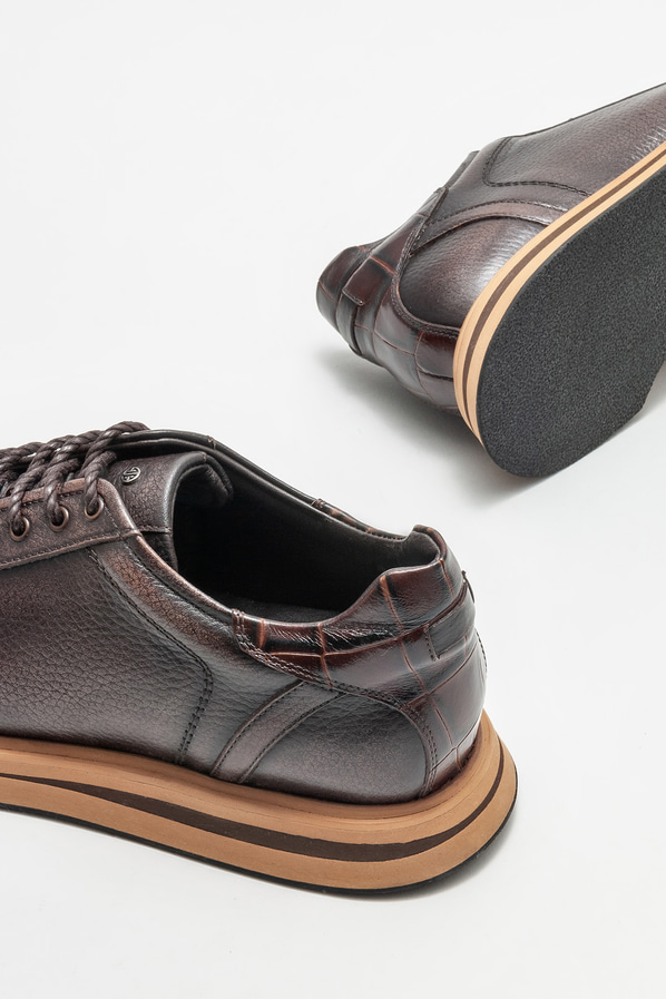 Kahve deri erkek günlük ayakkabı, günlük kullanım için - Elle Shoes