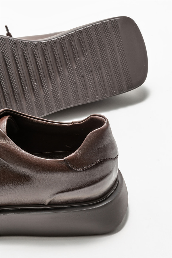 Kahve deri erkek günlük ayakkabı, günlük kullanım için - Elle Shoes