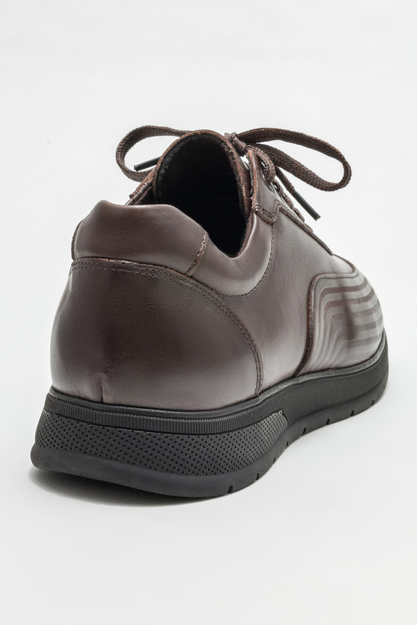 Kahve deri erkek günlük ayakkabı, günlük kullanım için - Elle Shoes