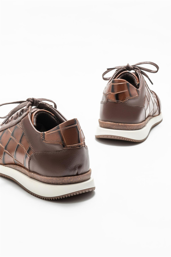 Kahve deri erkek günlük ayakkabı, günlük kullanım için - Elle Shoes