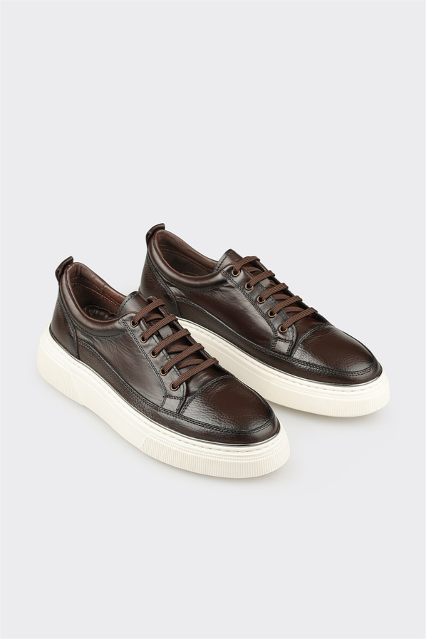 Kahve deri erkek günlük ayakkabı, günlük kullanım için - Elle Shoes