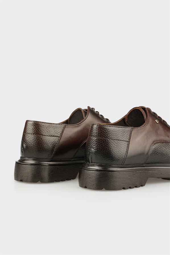 Kahve deri erkek günlük ayakkabı, günlük kullanım için - Elle Shoes