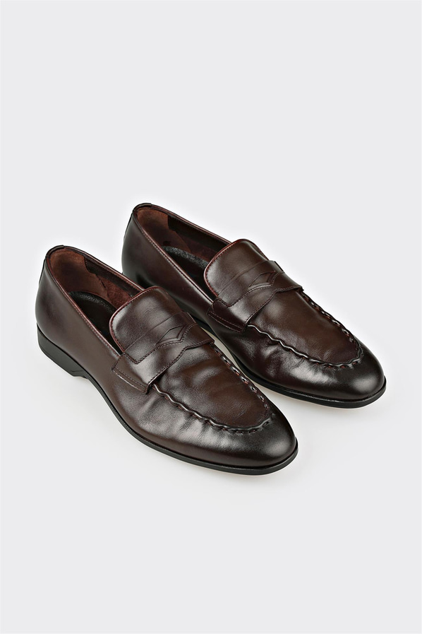 Kahve deri erkek loafer, klasik stil için - Elle Shoes