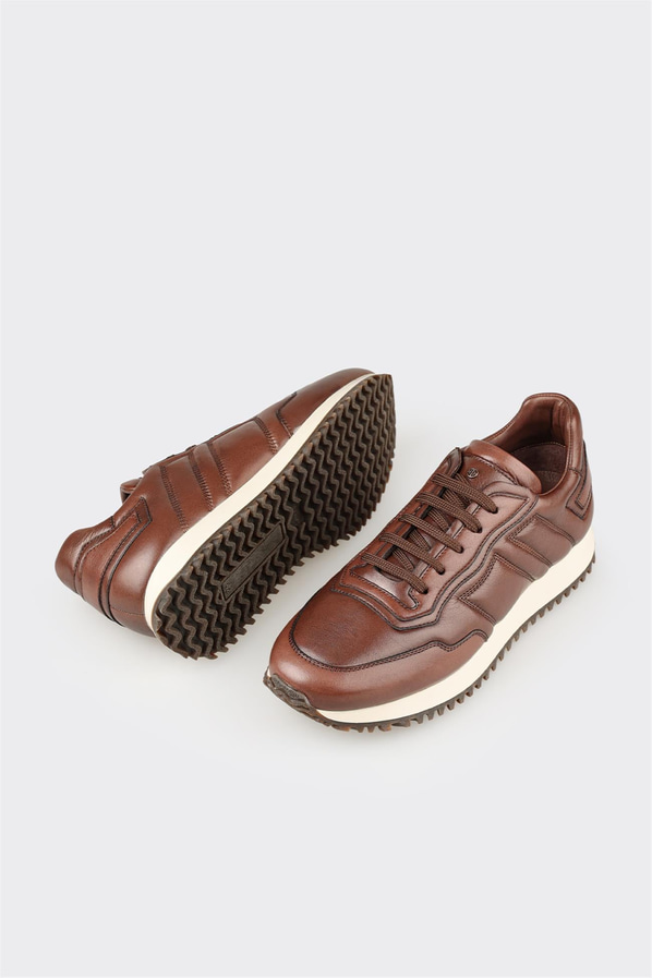 Kahve deri kapitone erkek spor ayakkabı, rahat kullanım için - Elle Shoes