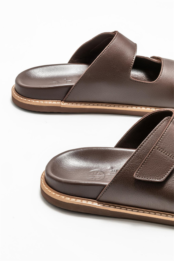 Kahve deri erkek terlik - Elle Shoes