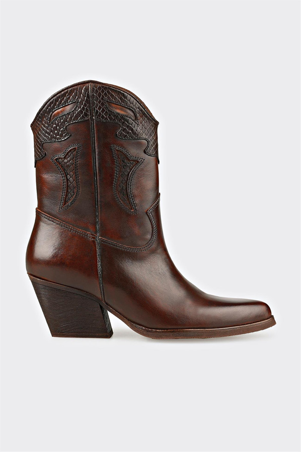 Kahve Deri Kadın Bot