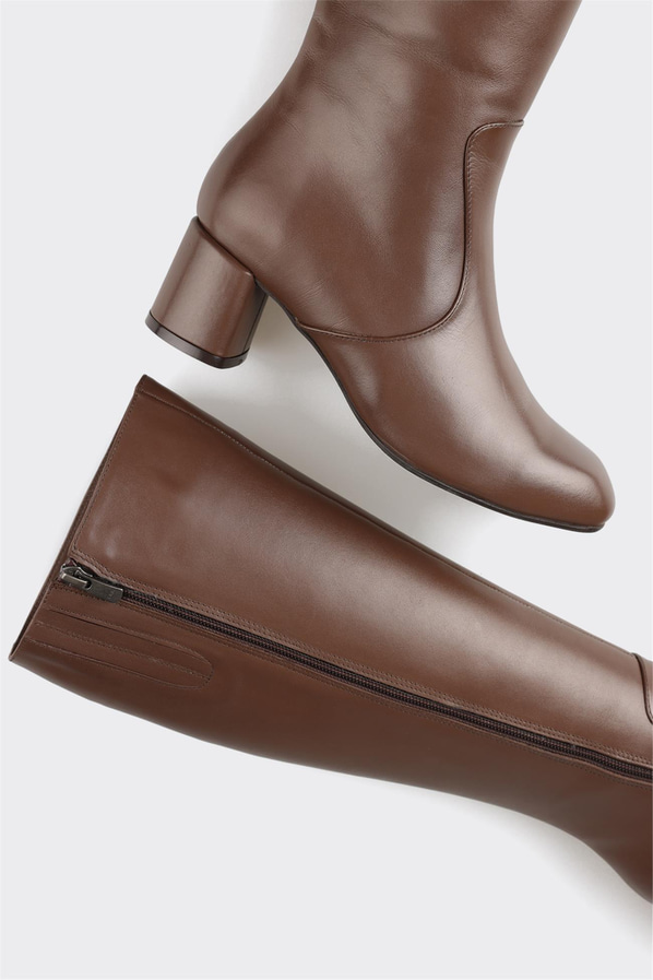 Kahve deri topuklu kadın çizme, klasik stil için - Elle Shoes
