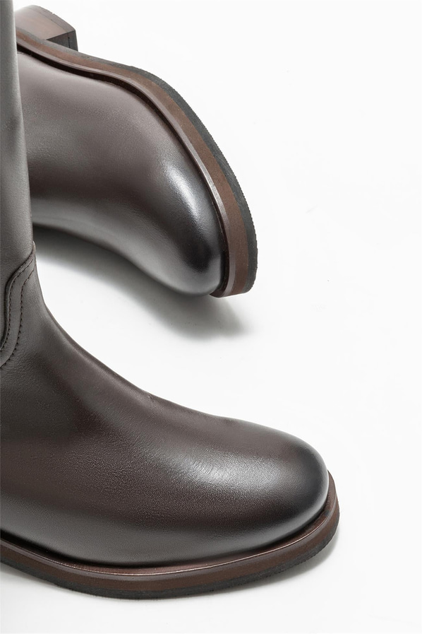 Kahve deri düz kadın çizme - Elle Shoes