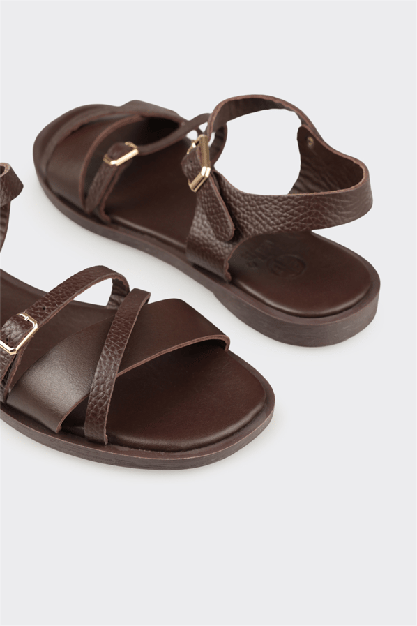 Kahve deri düz kadın sandalet - Elle Shoes
