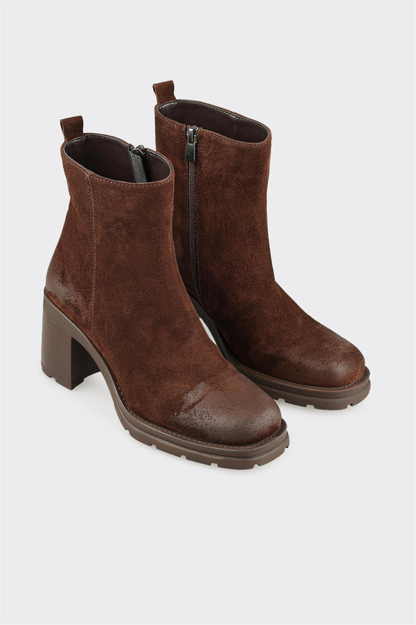 Kahve Deri Kadın Günlük Bot