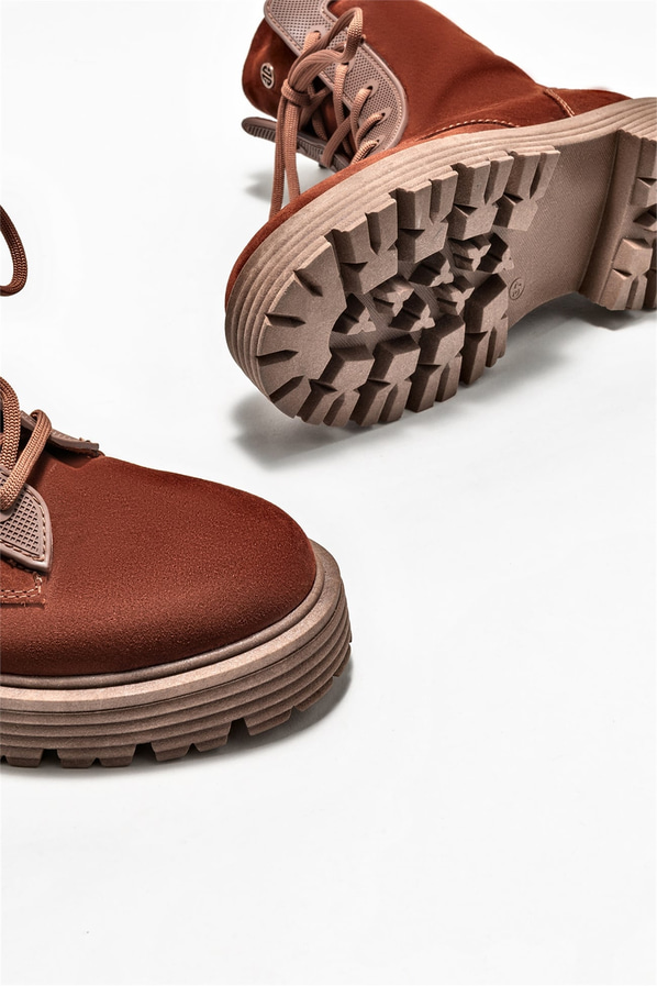 Kahve deri kadın günlük bot, günlük kullanım için - Elle Shoes