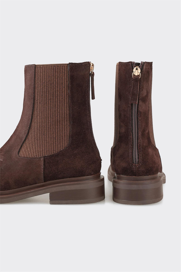 Kahve deri kadın bot, günlük kullanım için - Elle Shoes