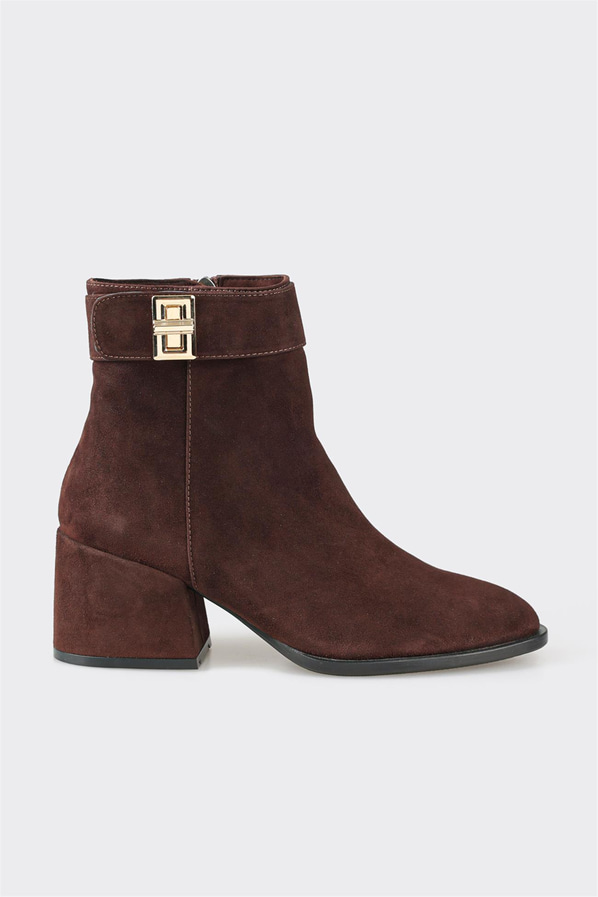 Kahve deri kadın bot, günlük kullanım için - Elle Shoes
