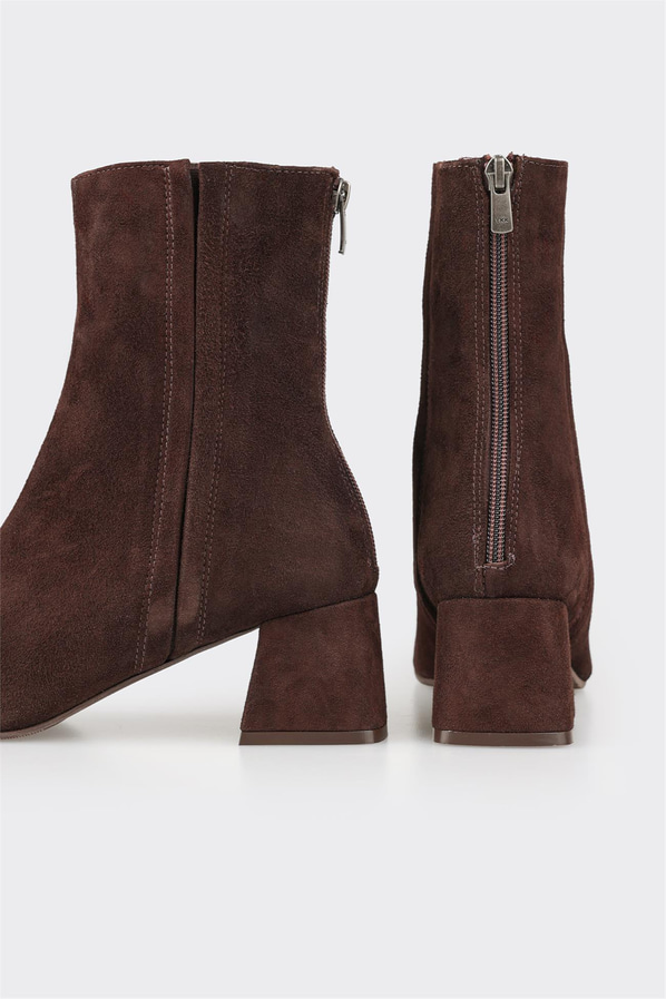 Kahve deri kadın bot, klasik stil için - Elle Shoes