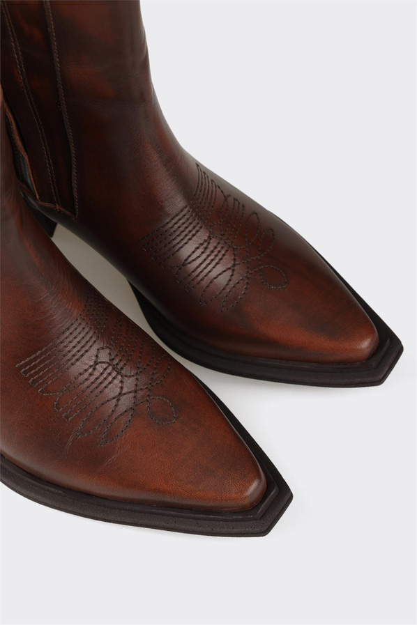 Kahve deri kadın bot, klasik stil için - Elle Shoes