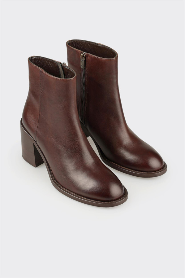 Kahve Deri Kadın Klasik Bot