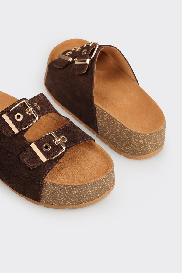 Kahve deri kadın terlik, rahat kullanım için - Elle Shoes