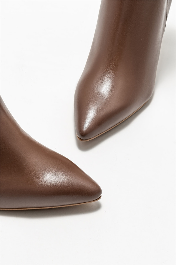 Kahve deri topuklu kadın bot - Elle Shoes