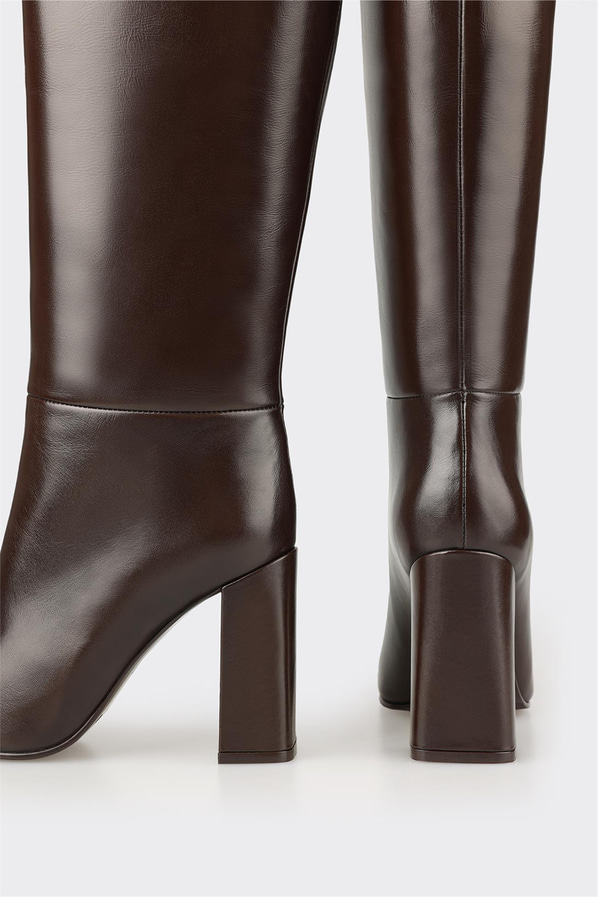 Kahve Deri Kadın Topuklu Çizme