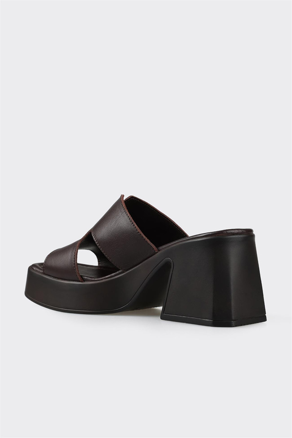 Kahve deri topuklu kadın terlik - Elle Shoes