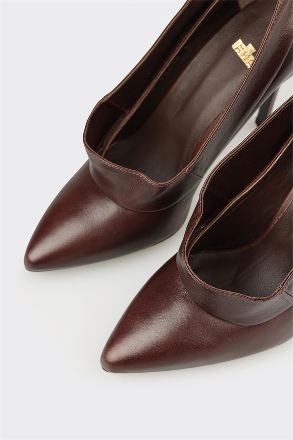 Kahve deri simli ince topuklu kadın ayakkabı, rahat kullanım için - Elle Shoes