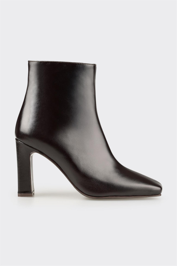 Kahve deri ince topuklu yumuşak dokulu kadın bot, ofis stili için - Elle Shoes
