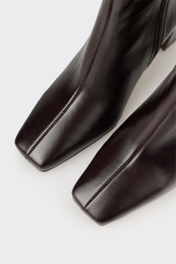 Kahve deri ince topuklu yumuşak dokulu kadın bot, ofis stili için - Elle Shoes