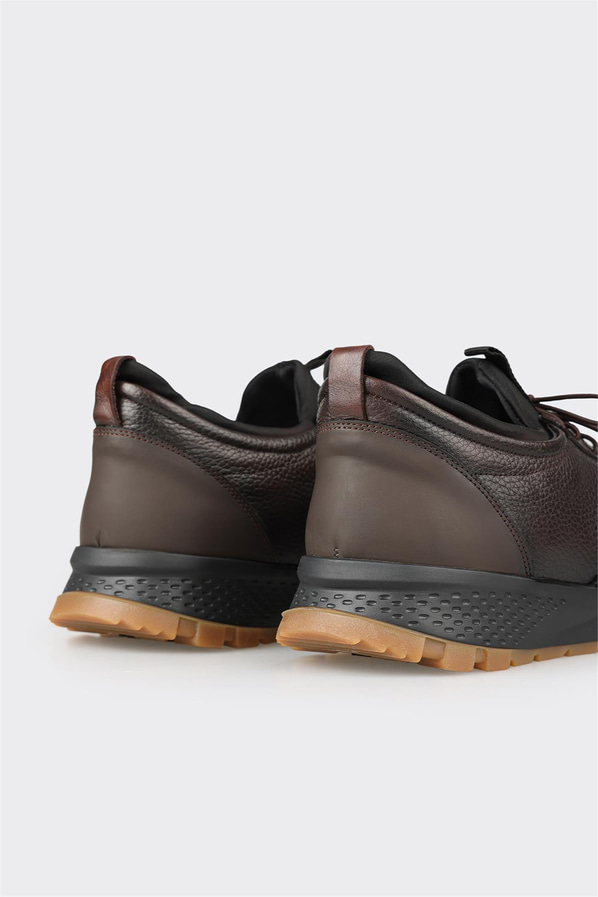 Kahve deri erkek günlük ayakkabı, günlük kullanım için - Elle Shoes