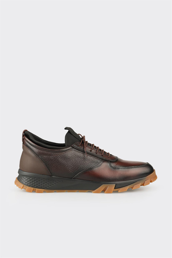 Kahve deri erkek günlük ayakkabı, günlük kullanım için - Elle Shoes