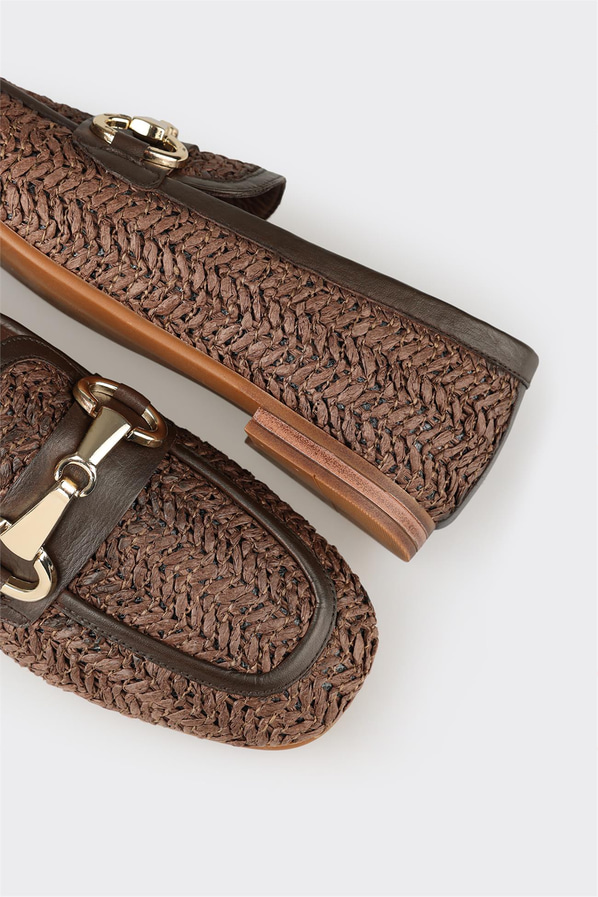 Kahve deri örgü dokulu kadın loafer, günlük kullanım için - Elle Shoes