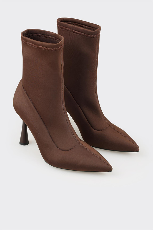 Kahve örgü dokulu kadın bot, ofis stili için - Elle Shoes