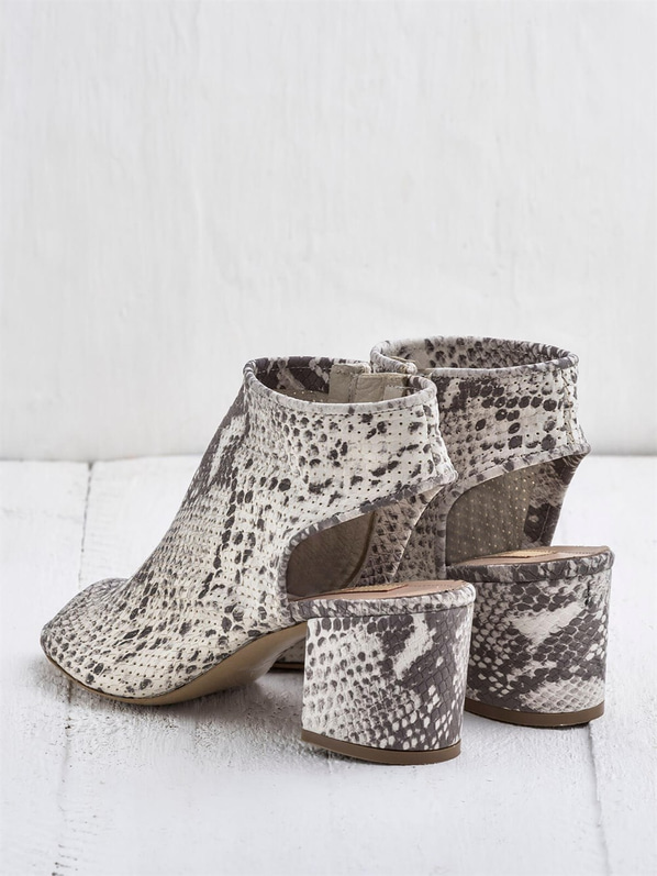 Bej deri kalın topuklu kadın sandalet - Elle Shoes