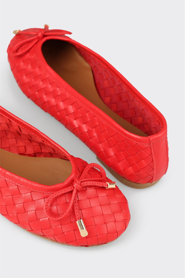 Kırmızı deri kadın babet, günlük kullanım için - Elle Shoes