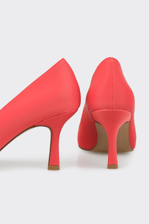 Kırmızı Kadın Stiletto