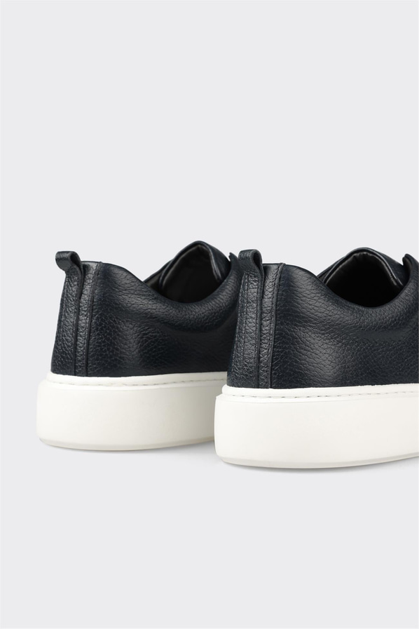 Lacivert deri erkek günlük ayakkabı, rahat kullanım için - Elle Shoes