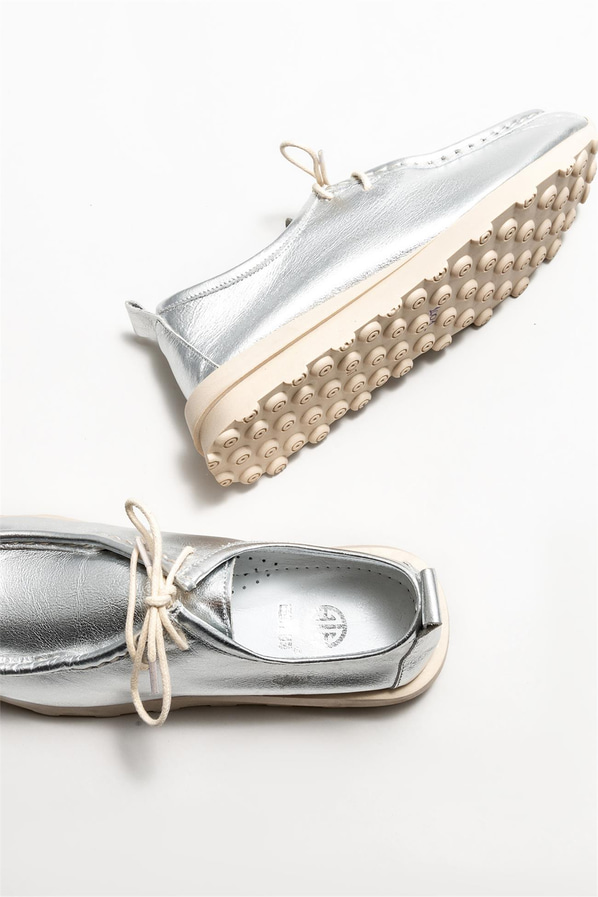 Lame deri kadın düz ayakkabı, günlük kullanım için - Elle Shoes