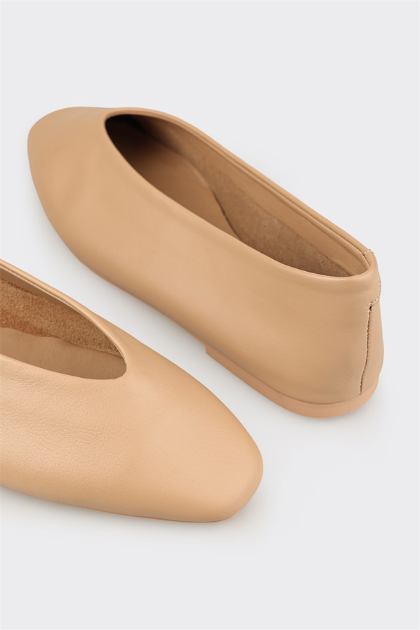 Naturel deri kadın babet, günlük kullanım için - Elle Shoes