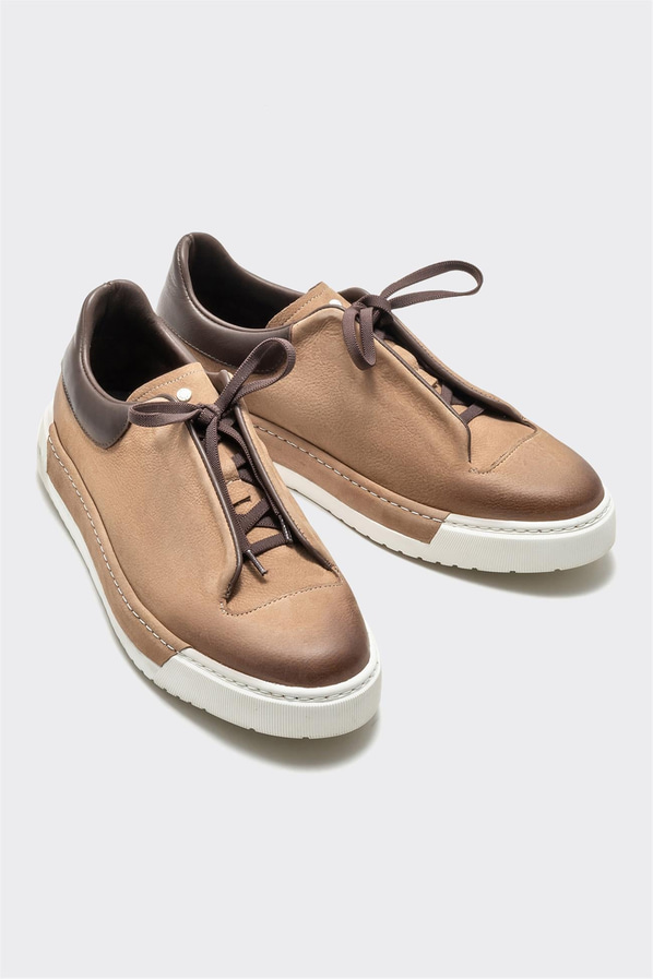 Naturel deri erkek günlük ayakkabı, rahat kullanım için - Elle Shoes