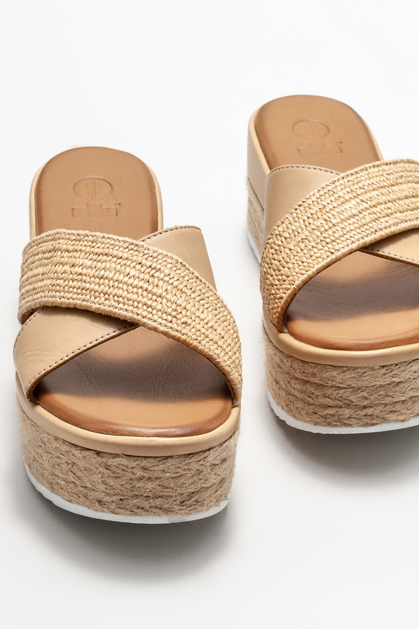 Naturel deri dolgu topuklu kadın terlik - Elle Shoes
