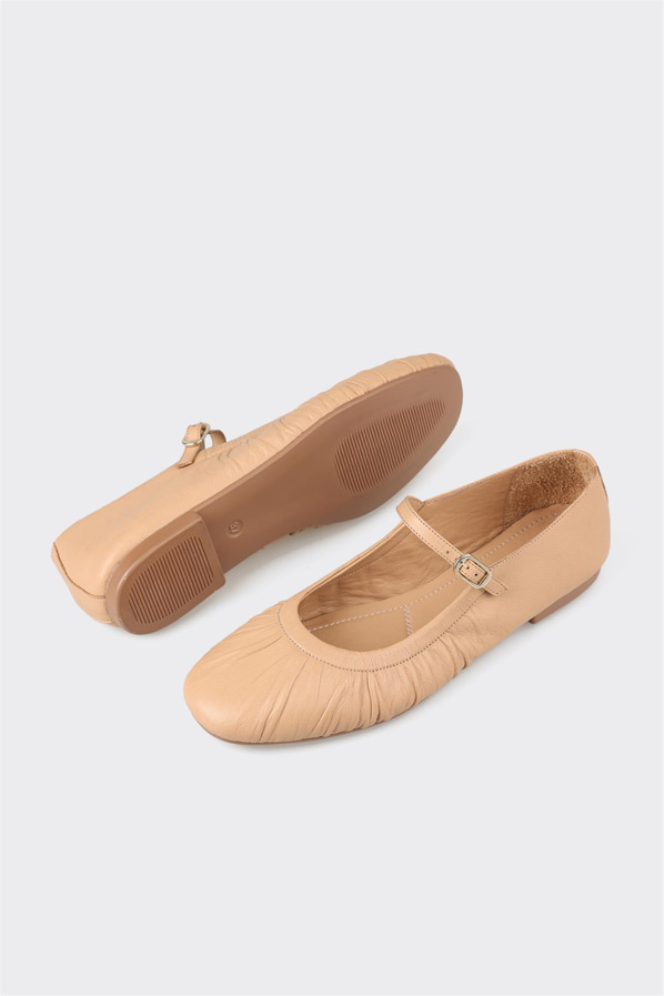 Naturel deri kadın babet, günlük kullanım için - Elle Shoes