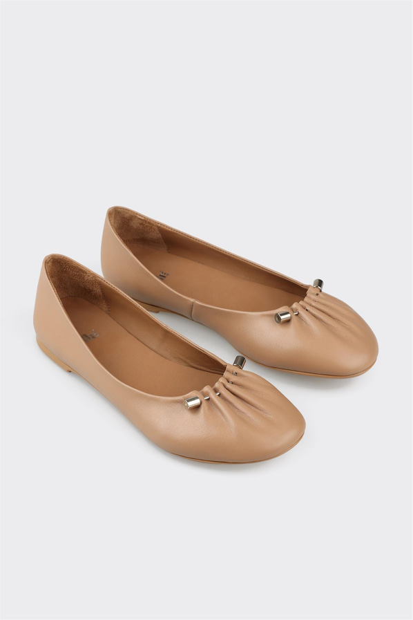 Naturel deri kadın babet, günlük kullanım için - Elle Shoes