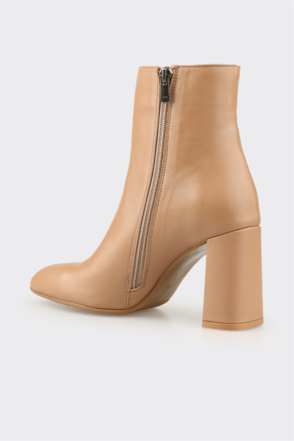 Naturel Deri Kadın Klasik Bot